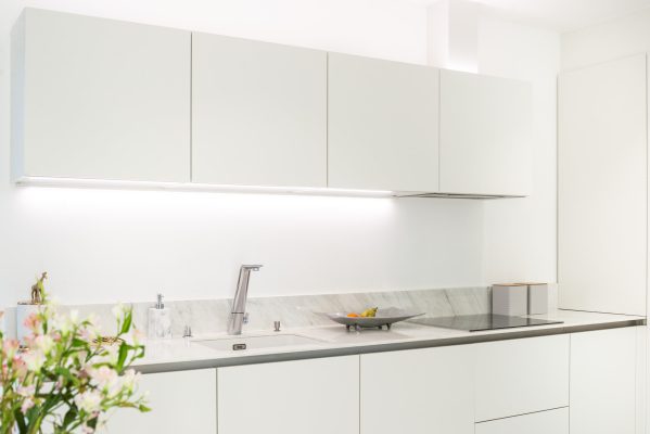 Striscia led per la cucina: come scegliere l'illuminazione del tuo spazio!