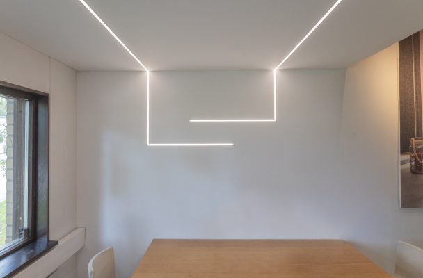 Illuminazione a strisce led per forme di illuminazione della cucina, installazione di strisce led