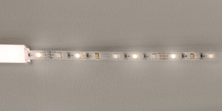 Come riparare una striscia LED tremolante?