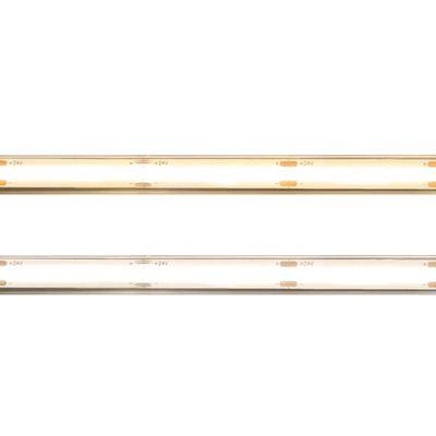 Strisce LED orizzontali: una con luce bianca calda, una con luce bianca fredda, confronto della temperatura di colore sul display