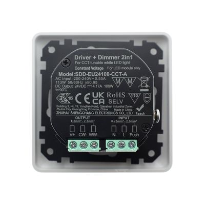 Centralina LED rettangolare e dimmer 2in1 con dati di ingresso/uscita, connessioni per l'illuminazione nella parte inferiore.