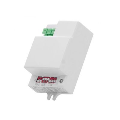 "Dispositivo rettangolare a LED bianchi con connettori verdi e interruttori rossi, sfondo chiaro