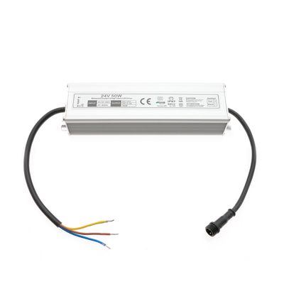 Alimentatore LED rettangolare con cavi a doppia estremità e specifiche visibili sull'etichetta, ideale per soluzioni di illuminazione efficienti.