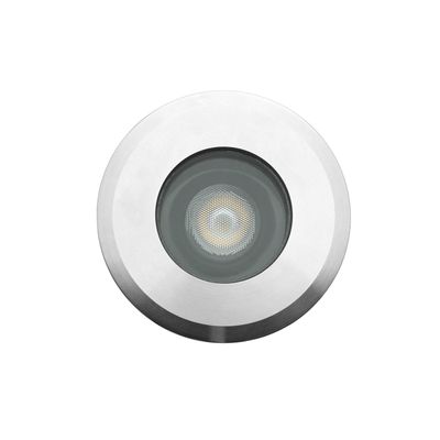 Plafoniera LED rotonda da incasso, struttura in metallo color argento, copertura in vetro rotonda al centro, design moderno per un'illuminazione interna ad alta efficienza energetica.