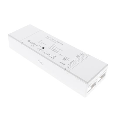 Switch Ethernet rettangolare con porte etichettate e due interfacce Ethernet visibili, ideale per la gestione di rete dell'illuminazione a LED.