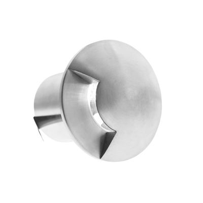 Moderno apparecchio LED in metallo con base rotonda e bordi smussati, ideale per interni contemporanei, isolato con base bianca.