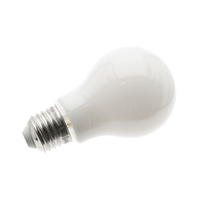 Lampada a incandescenza con base bianca metallizzata, che rappresenta le opzioni di illuminazione tradizionali. Scoprite le opzioni LED nel nostro negozio.