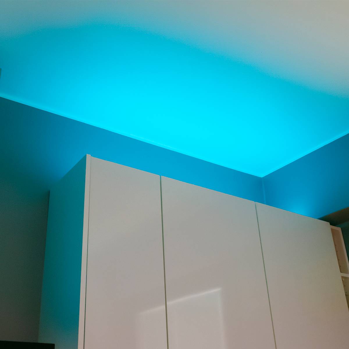 Coordinamento dei colori in cucina con il nastro RGB