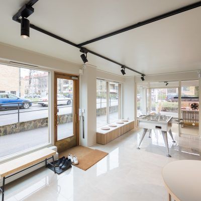 Garanzia di proprietà - illuminazione dell\'ufficio