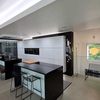 Casa minimalista a Vantaa - Cambiamenti lungo il percorso