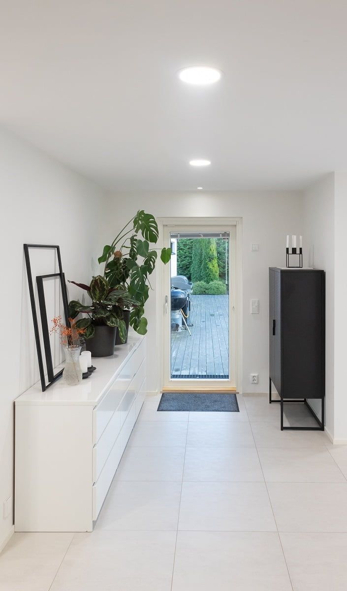 Bellissima illuminazione generale, Plafond200 tonalità neutra 4000K. ©LedStore