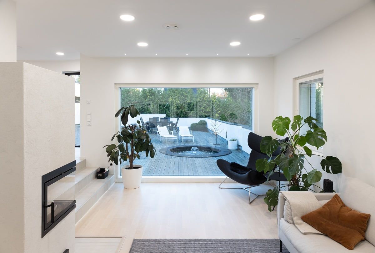 Per il soggiorno è stata scelta una tonalità di luce di 4000 Kelvin. ©LedStore