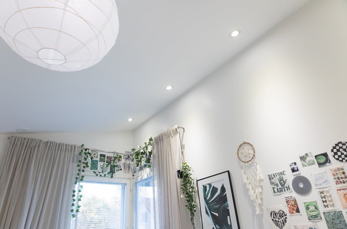 Faretti GU10 come luci d'accento sulla parete di una cameretta. ©LedStore