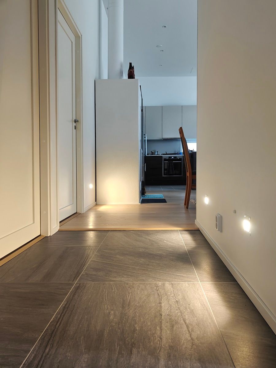 Apparecchi a parete KULKIJA da incasso nella parte inferiore della parete.