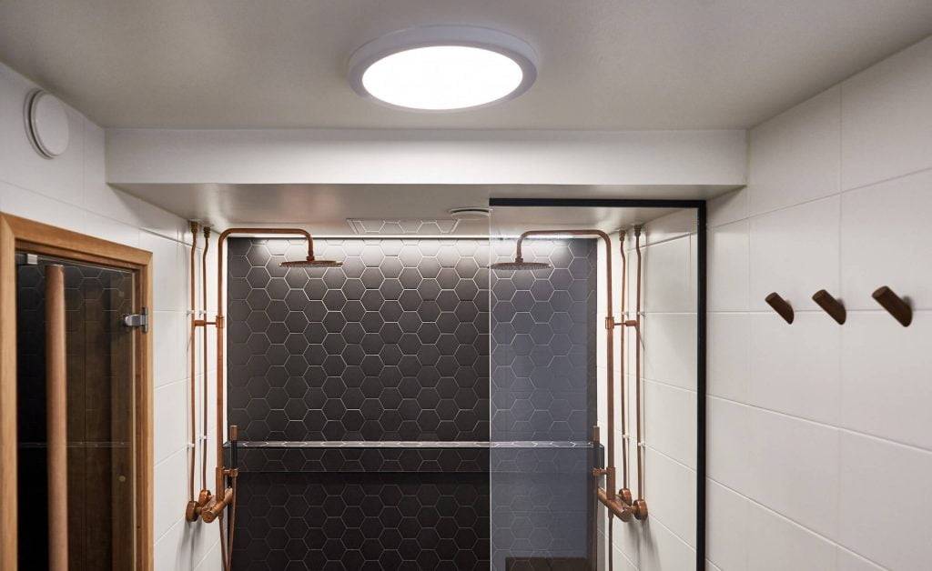 Logo LED STORE con testo bianco su sfondo verde che evidenzia le soluzioni di illuminazione ad alta efficienza energetica.