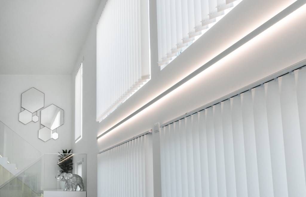 Logo LED Store con il testo "LED STORE" in lettere maiuscole bianche su sfondo verde; il quadrato bianco centrale evidenzia il testo.