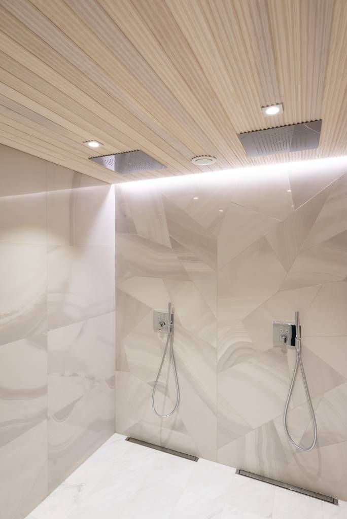 Testo LED STORE bianco su sfondo verde con un contorno bianco al centro del quadrato, che riflette soluzioni di illuminazione ecologiche ed efficienti dal punto di vista energetico.