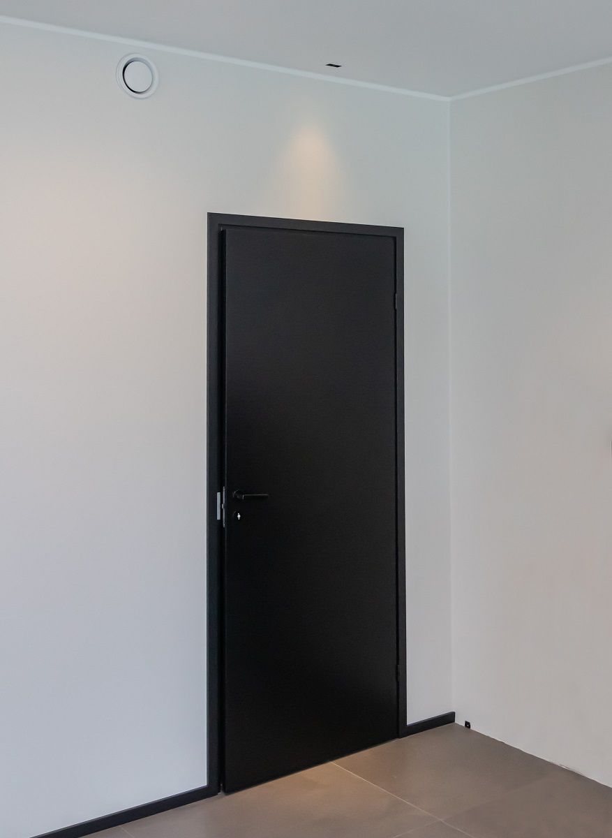 LINJA2 Faretto LED da incasso sulla maniglia superiore della porta