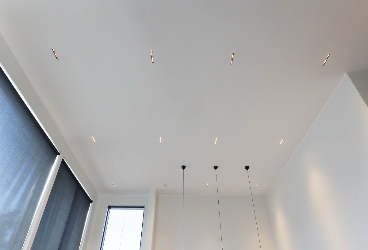 Faretti LED LINJA10 da incasso nel soffitto.