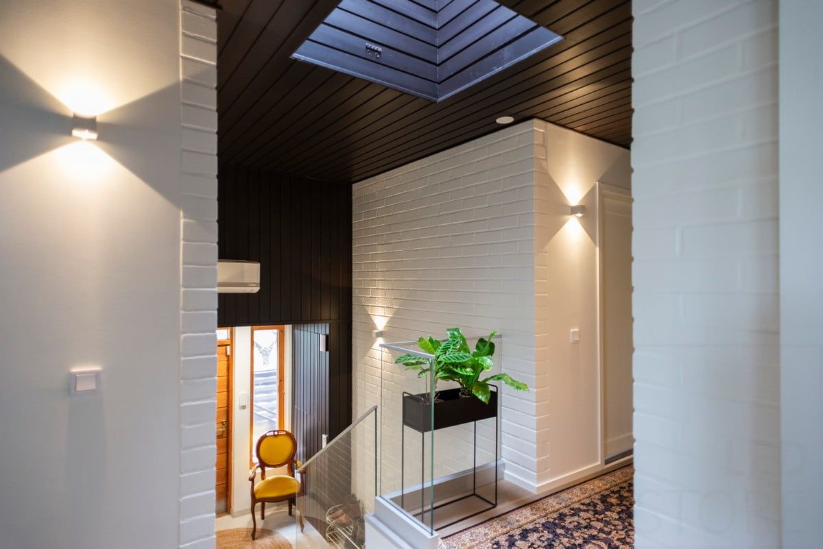 Logo LED STORE con testo bianco su sfondo verde che evidenzia le soluzioni di illuminazione ad alta efficienza energetica.