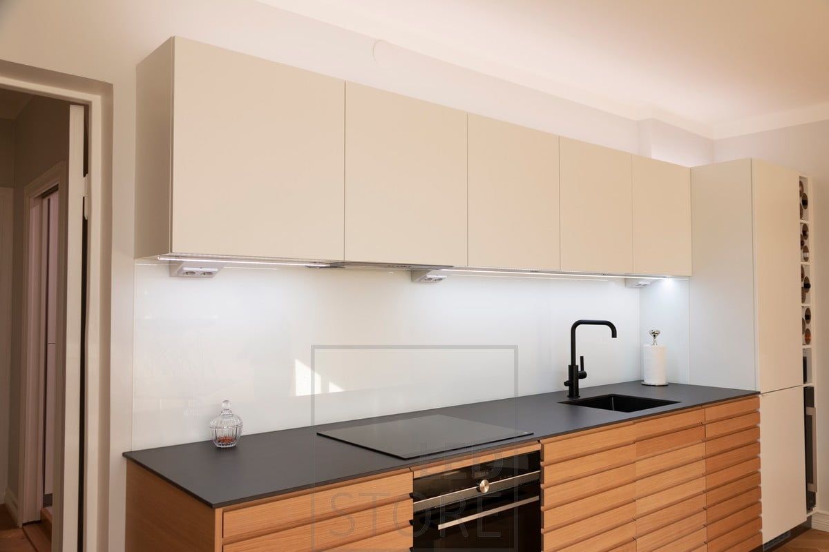 Illuminazione da cucina con temperatura di colore regolabile. Ledstore.fi