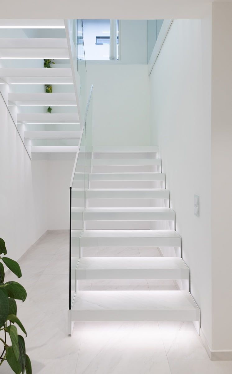 Logo LED Store su sfondo verde con un quadrato bianco; all'interno, il testo bianco "LED STORE" in grassetto e in maiuscolo.