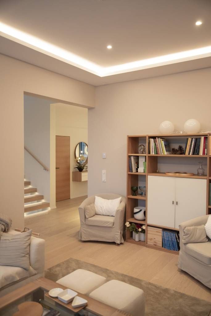 Logo LED Store: testo bianco e deciso "LED STORE" al centro di un vivace sfondo verde e di un bordo quadrato bianco che cattura immediatamente l'attenzione.