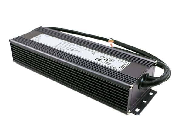 12V_80W_IP66_dimmerabile_triac_trasformatore_blog_ledstore.fi