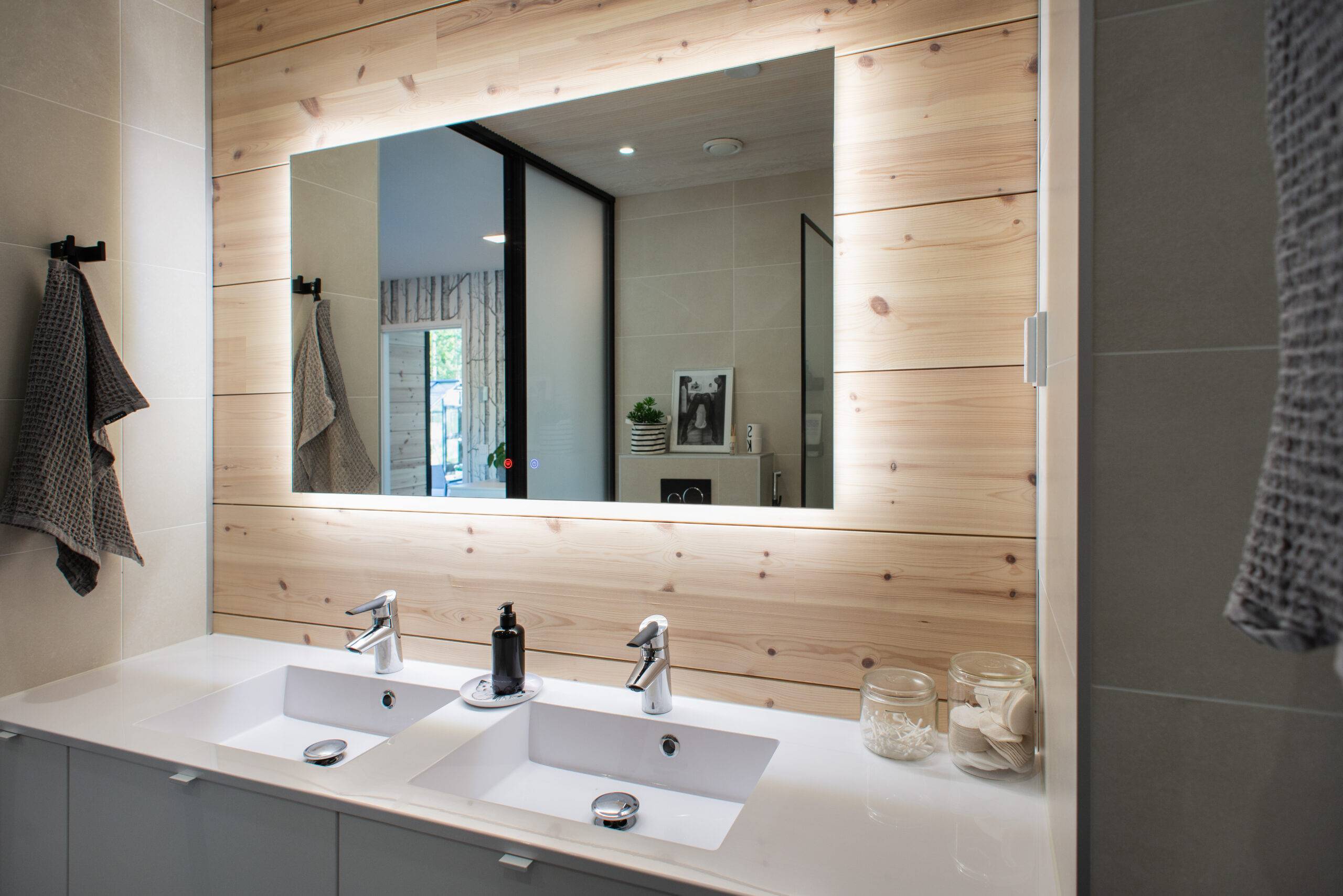 Luce a led per lo specchio del bagno