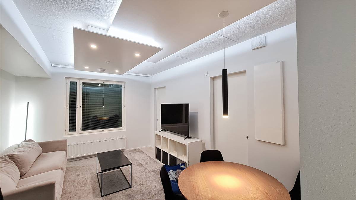 Luce indiretta sul soffitto, tutto pronto