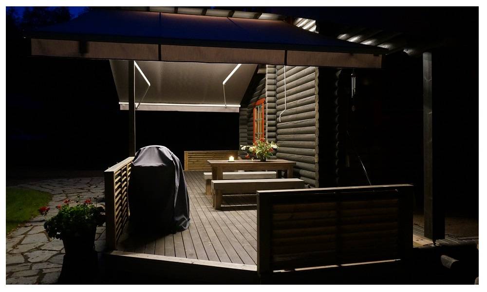 La luce del tetto della terrazza risplende sul terrazzo