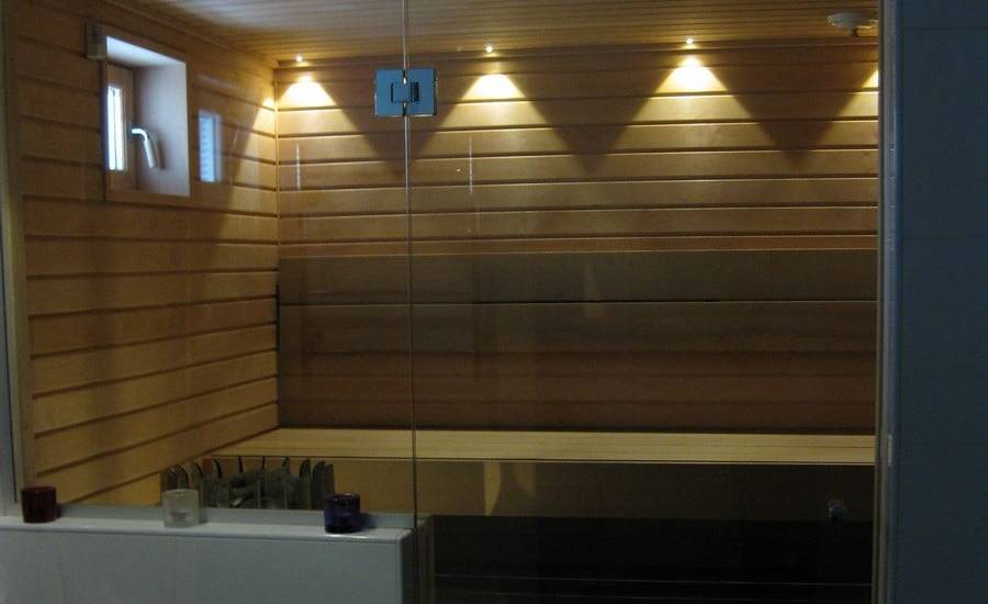 Illuminazione della sauna con faretti