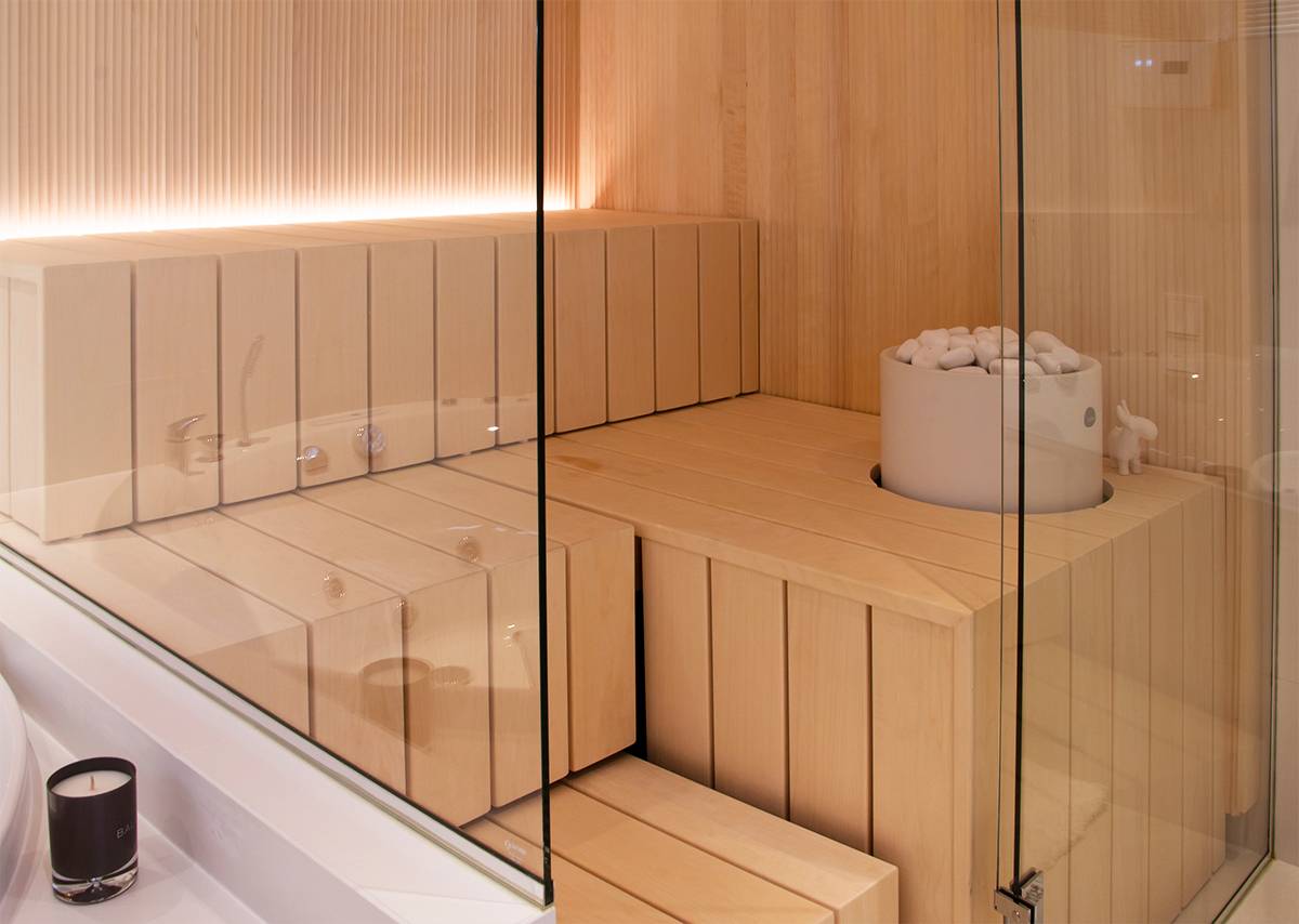 Una lava luminosa sulla superficie del liuto illumina l'intera sauna
