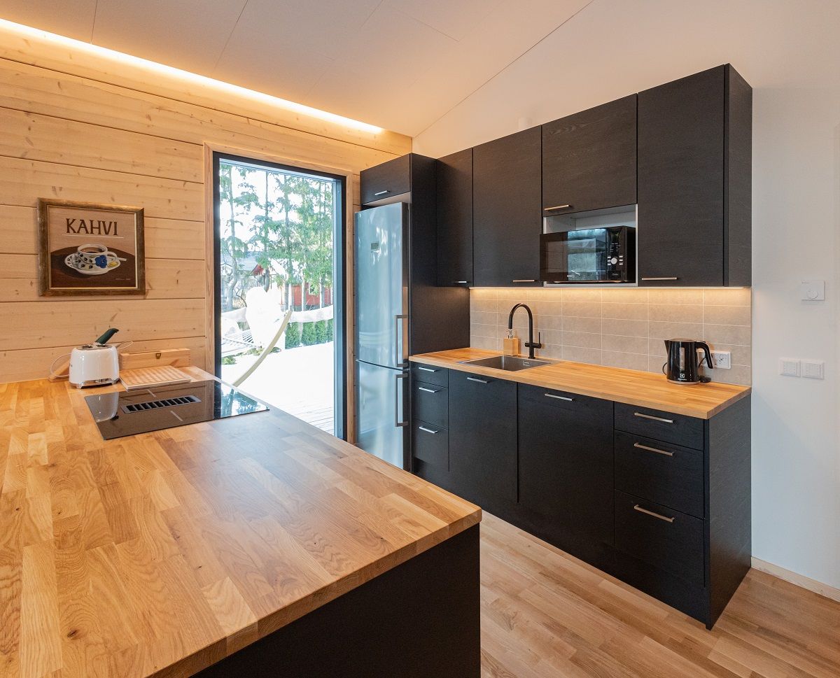 La striscia led CCT è stata utilizzata per l'illuminazione piana e laterale della cucina.