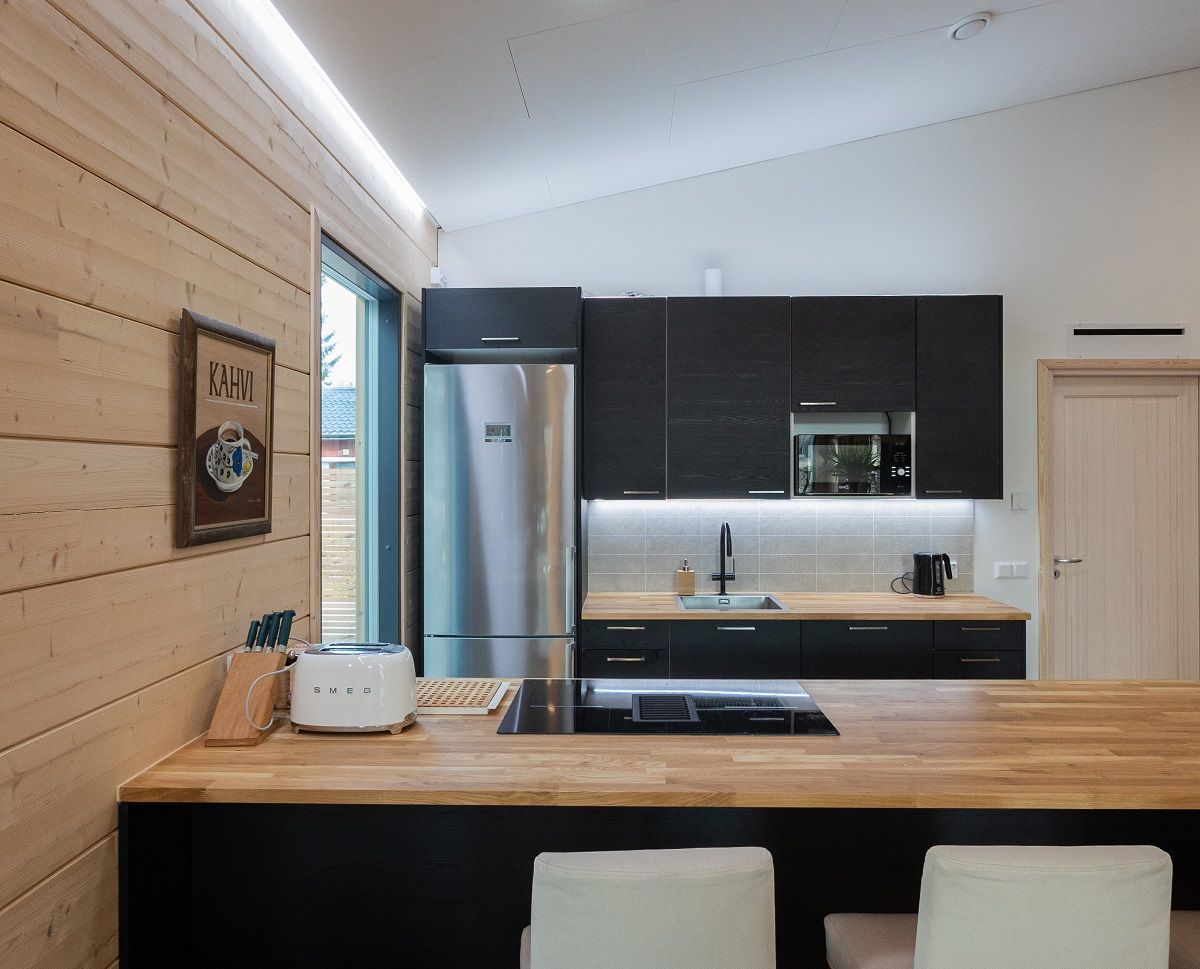 L'atmosfera in cucina può cambiare da fredda a calda a seconda dell'ora del giorno.