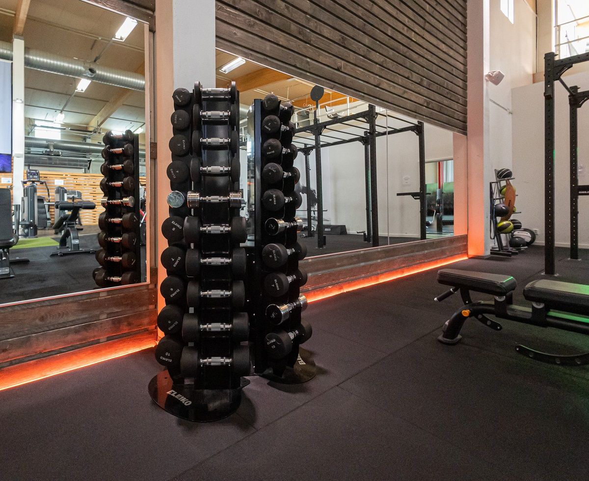 Ole.Fit Nel parco del gateway, il nastro LED può essere giocato con diverse tonalità.