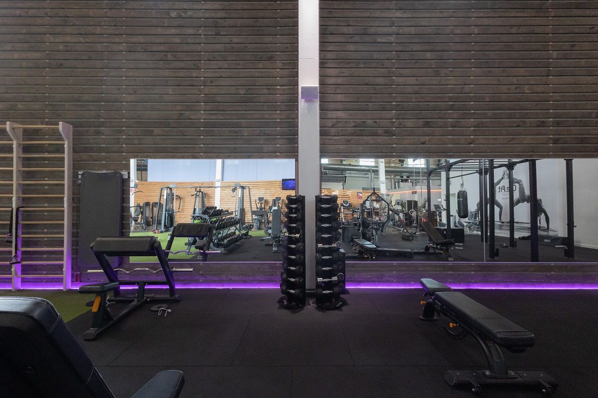 Il nastro a led RGB diventa viola.