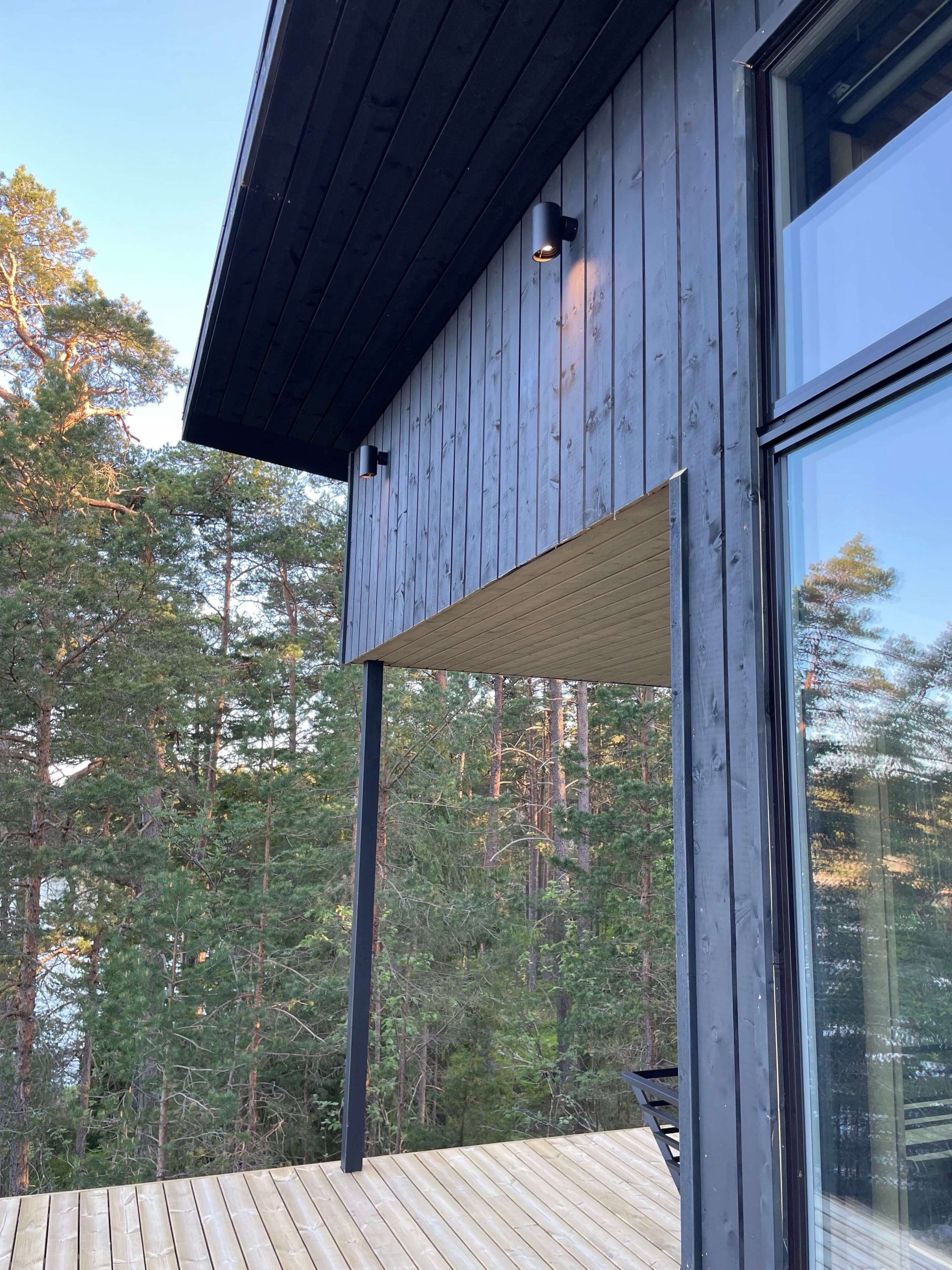 Apparecchio a parete Oblique 1 per l'illuminazione di facciate.